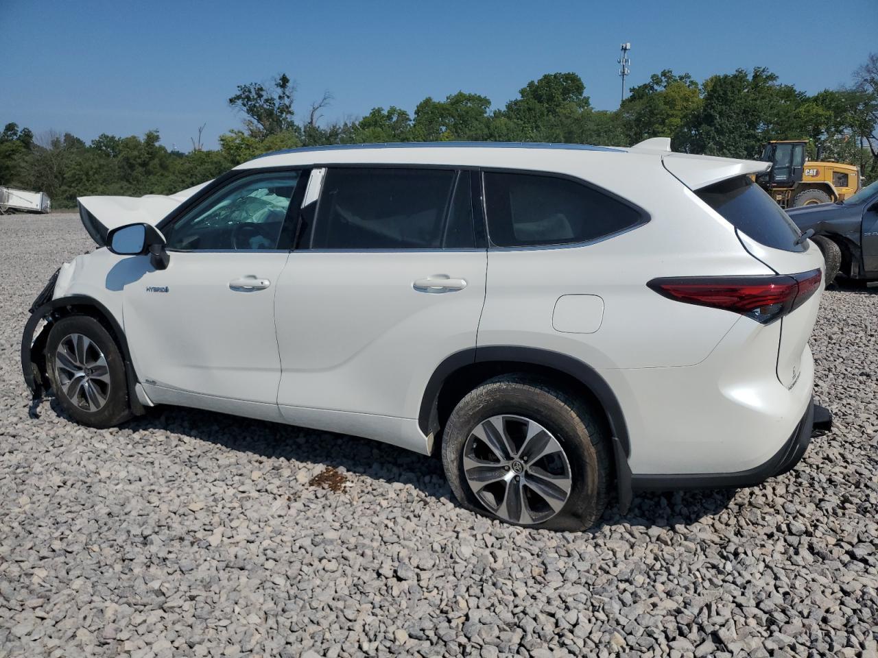2021 Toyota Highlander Hybrid Xle - Image 2