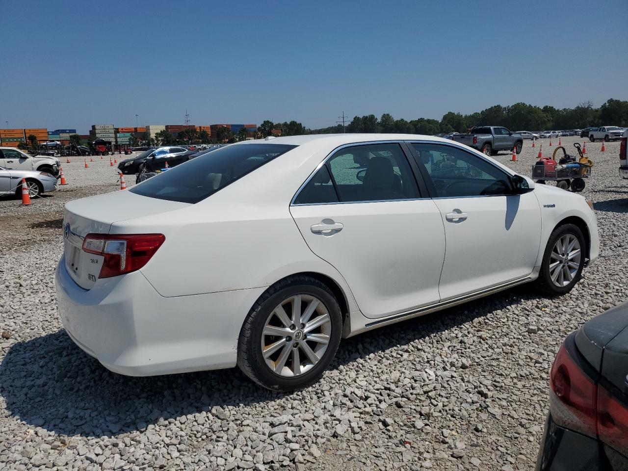 2012 Toyota Camry Hybrid - Фото 3