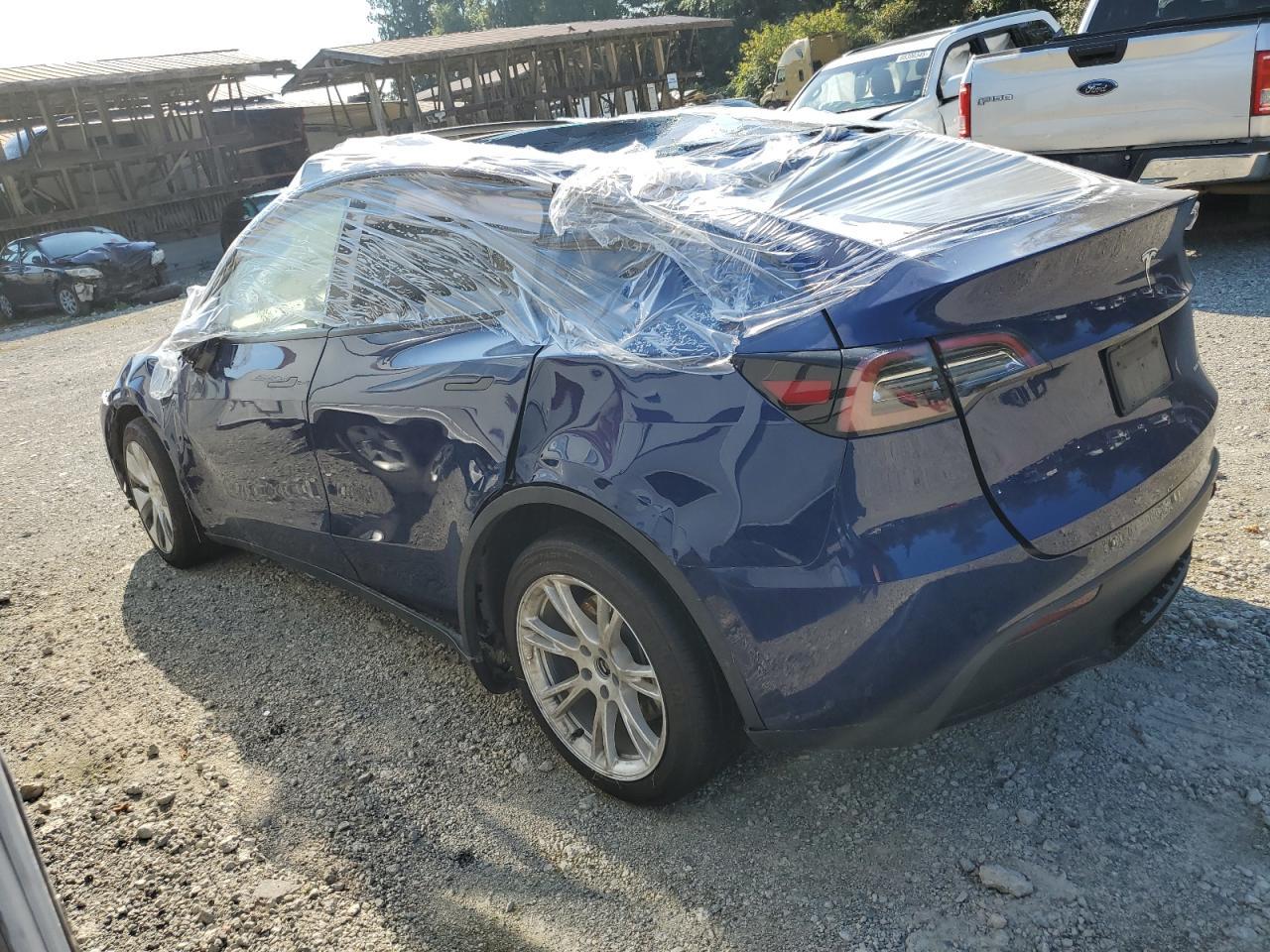 2023 Tesla Model Y - Image 2