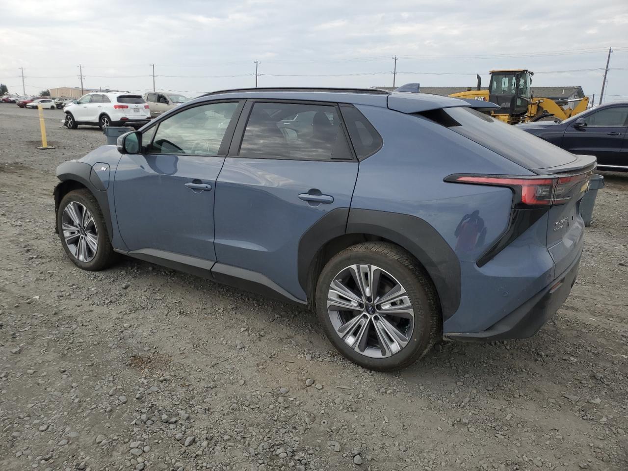 2023 Subaru Solterra Premium - Фото 2