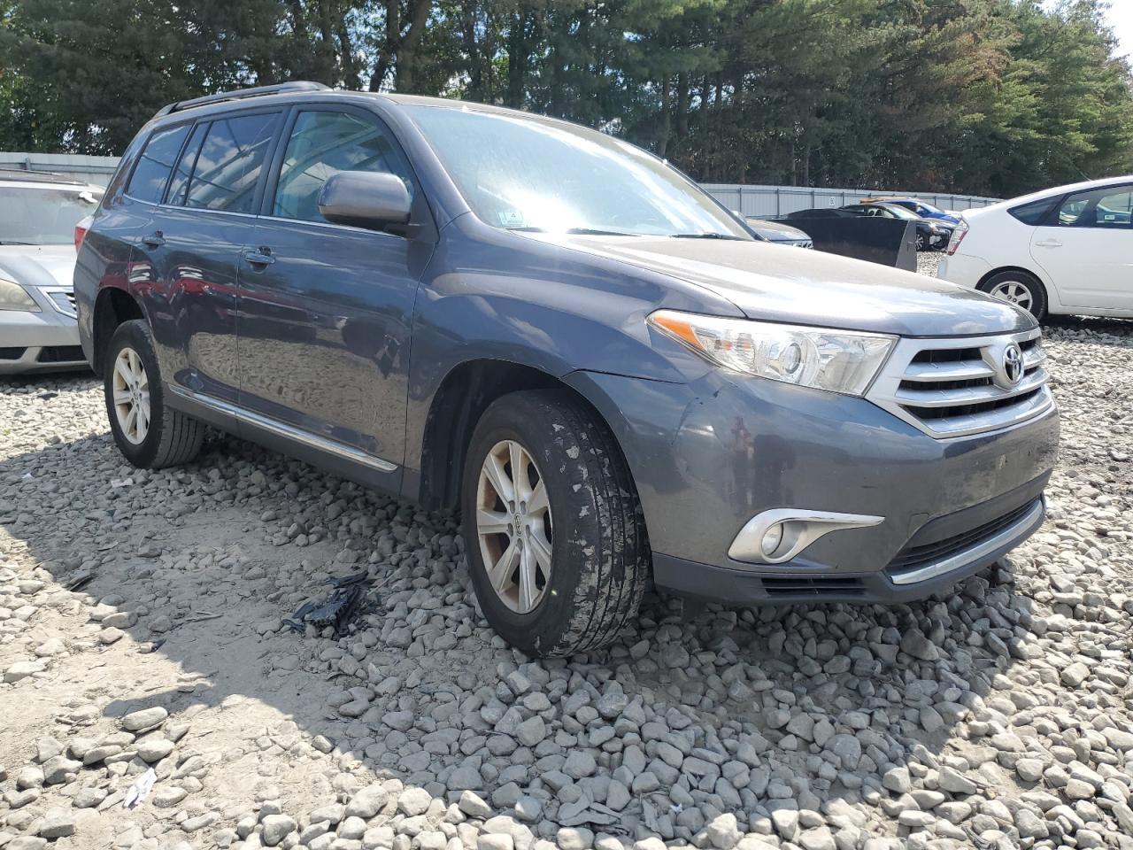 2012 Toyota Highlander Base - Image 4