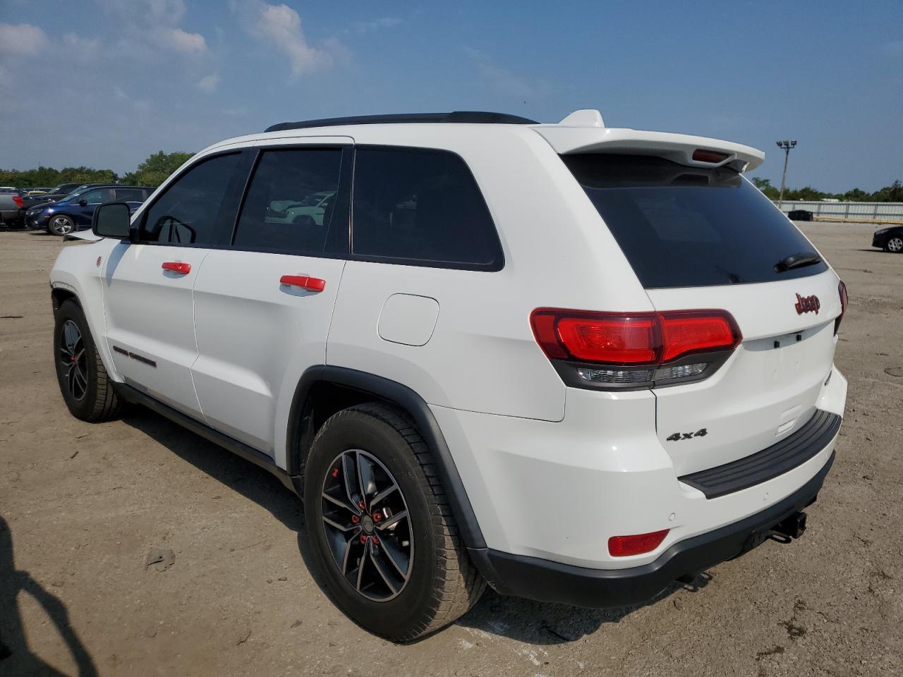 2018 Jeep Grand Cherokee Trailhawk - Image 2