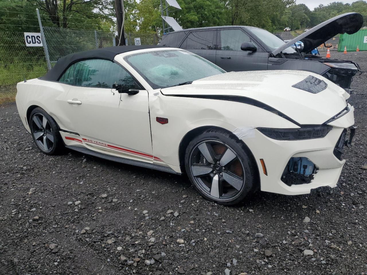 2025 Ford Mustang Gt - Image 4