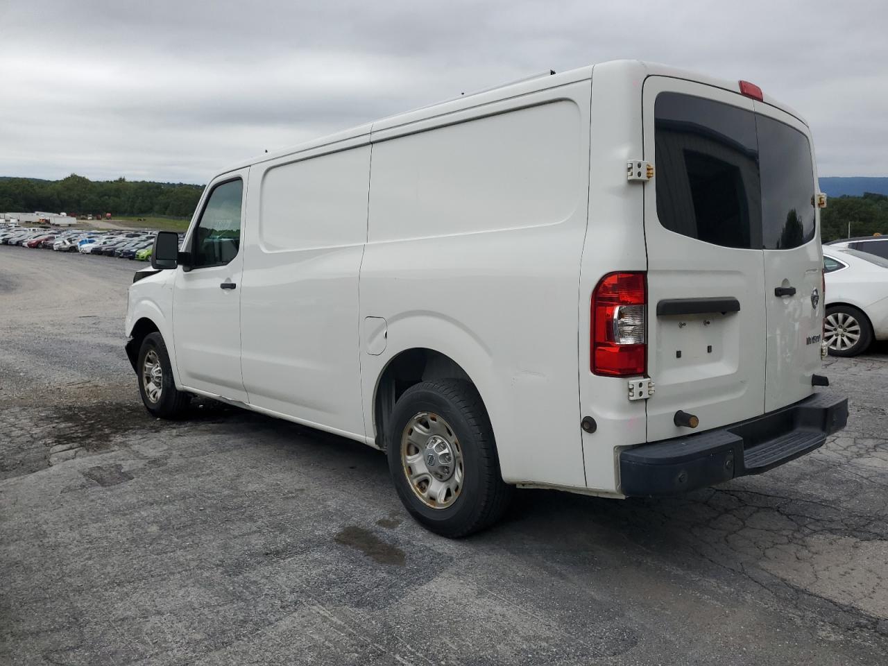 2015 Nissan Nv 1500 - Фото 2