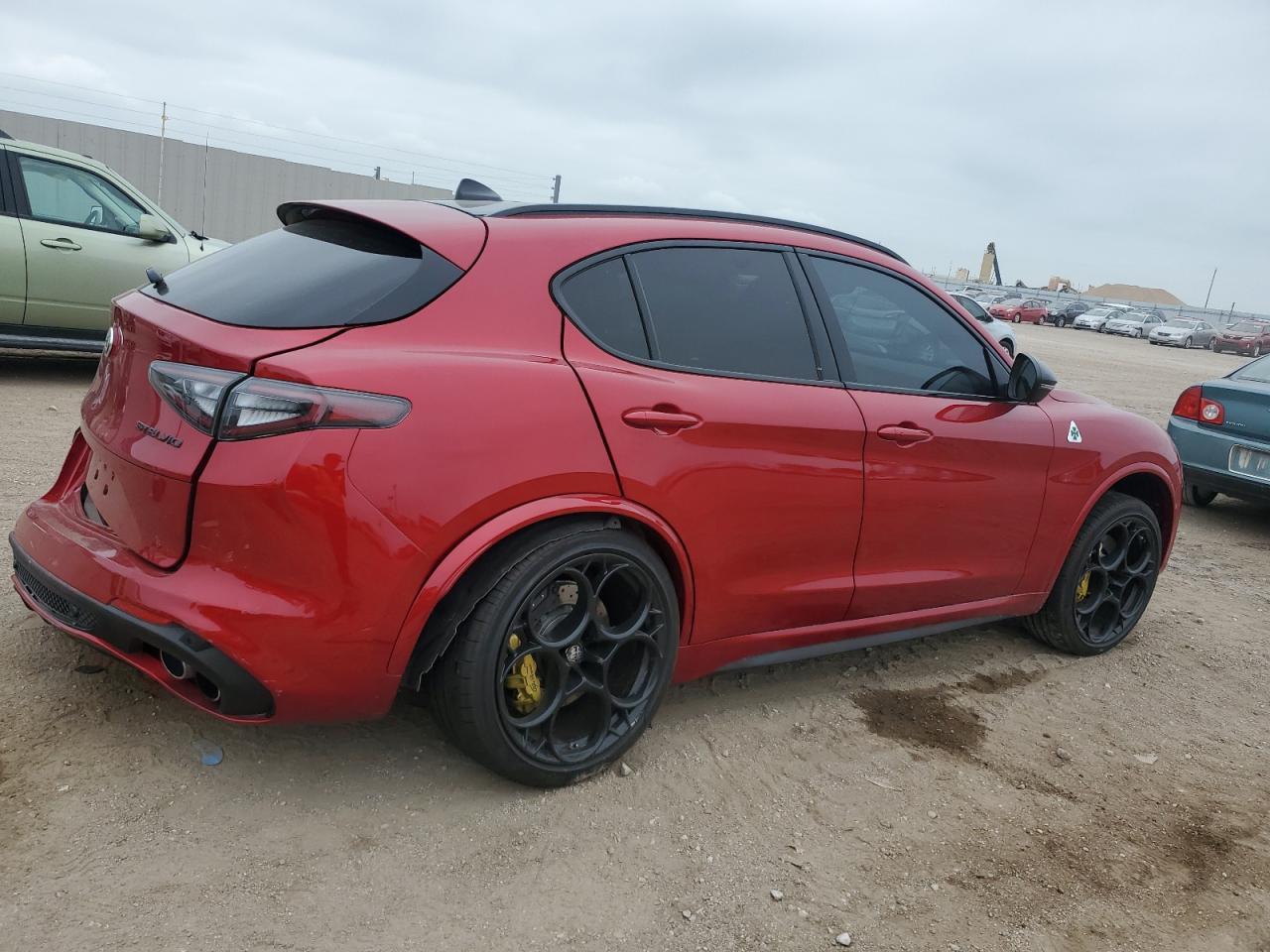 2024 Alfa Romeo Stelvio Quadrifoglio - Фото 3