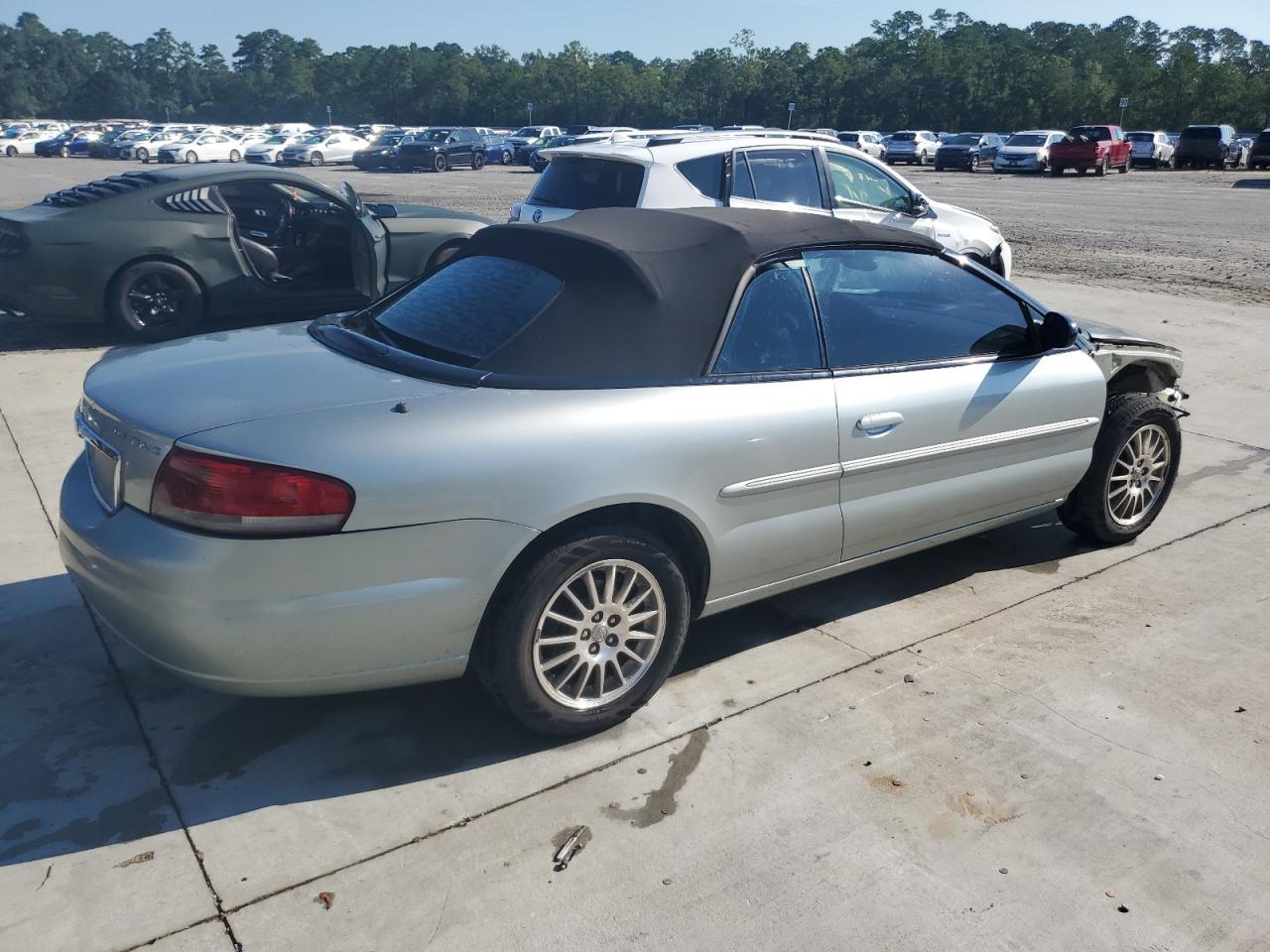 2004 Chrysler Sebring Lxi - Image 3