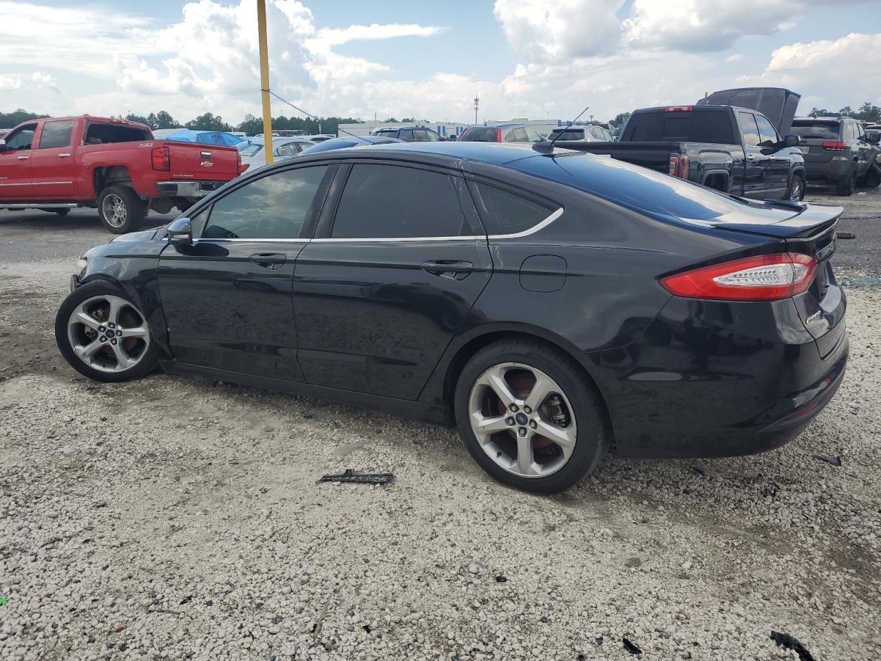 2015 Ford Fusion Se - Image 2