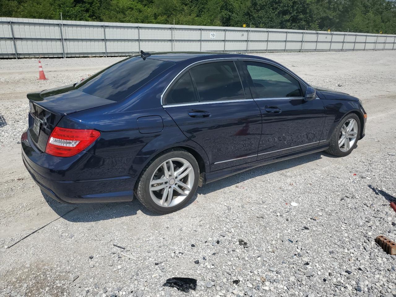 2013 Mercedes-Benz C 250 - Image 3