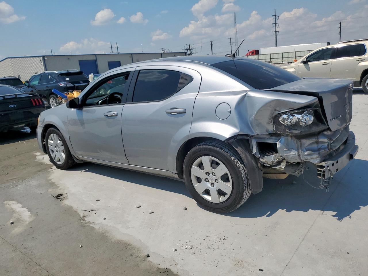 2014 Dodge Avenger Se - Фото 2