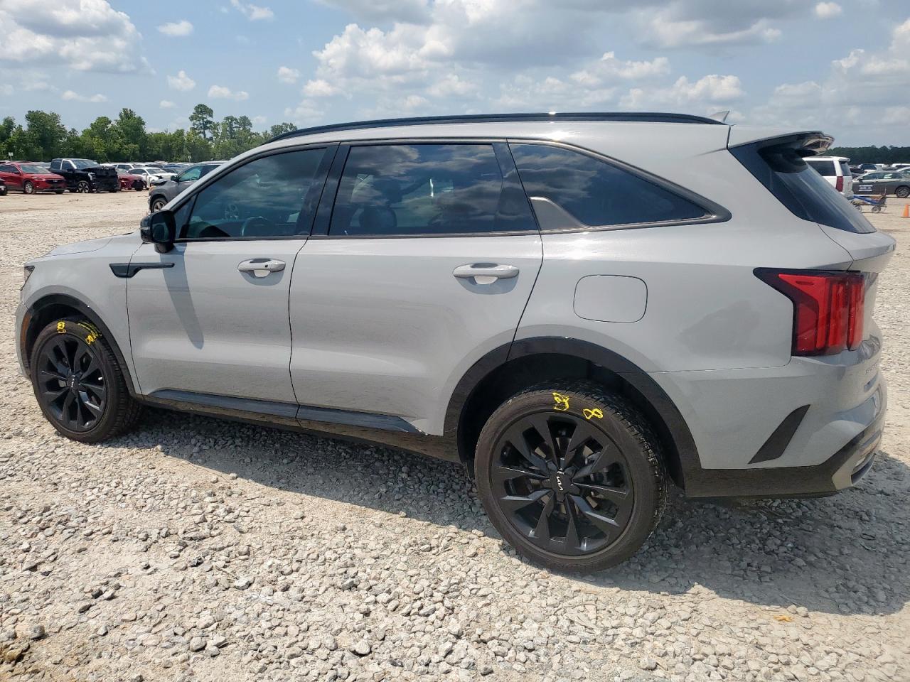 2023 Kia Sorento Sx - Фото 2