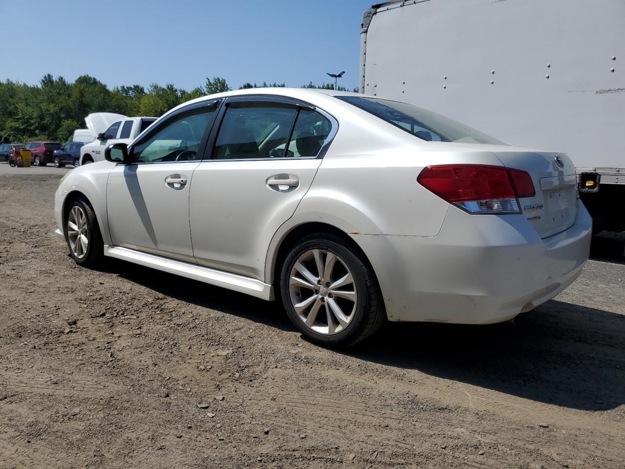 2014 Subaru Legacy 2.5I - Фото 2