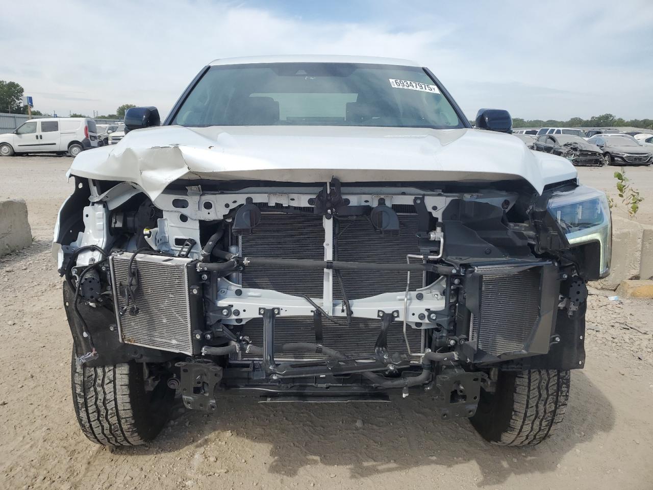 2024 Toyota Tundra Crewmax Limited - Фото 5