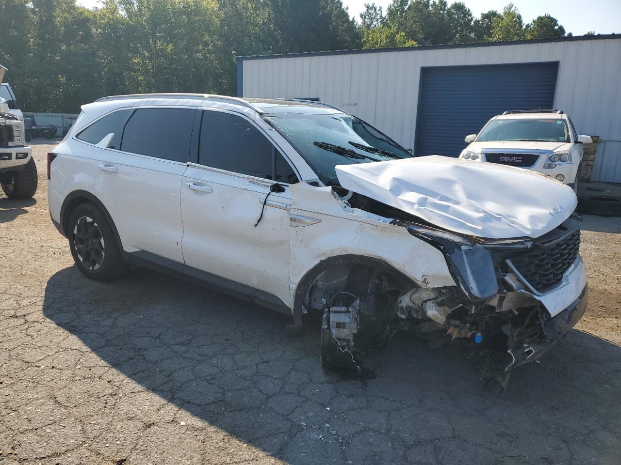 2025 Kia Sorento S - Фото 4