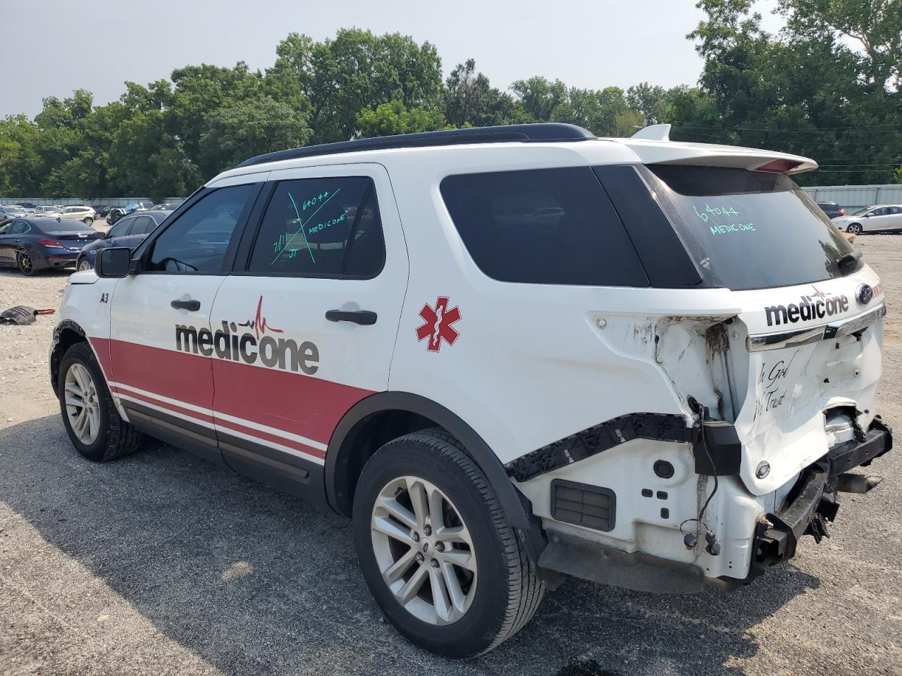 2016 Ford Explorer - Фото 2