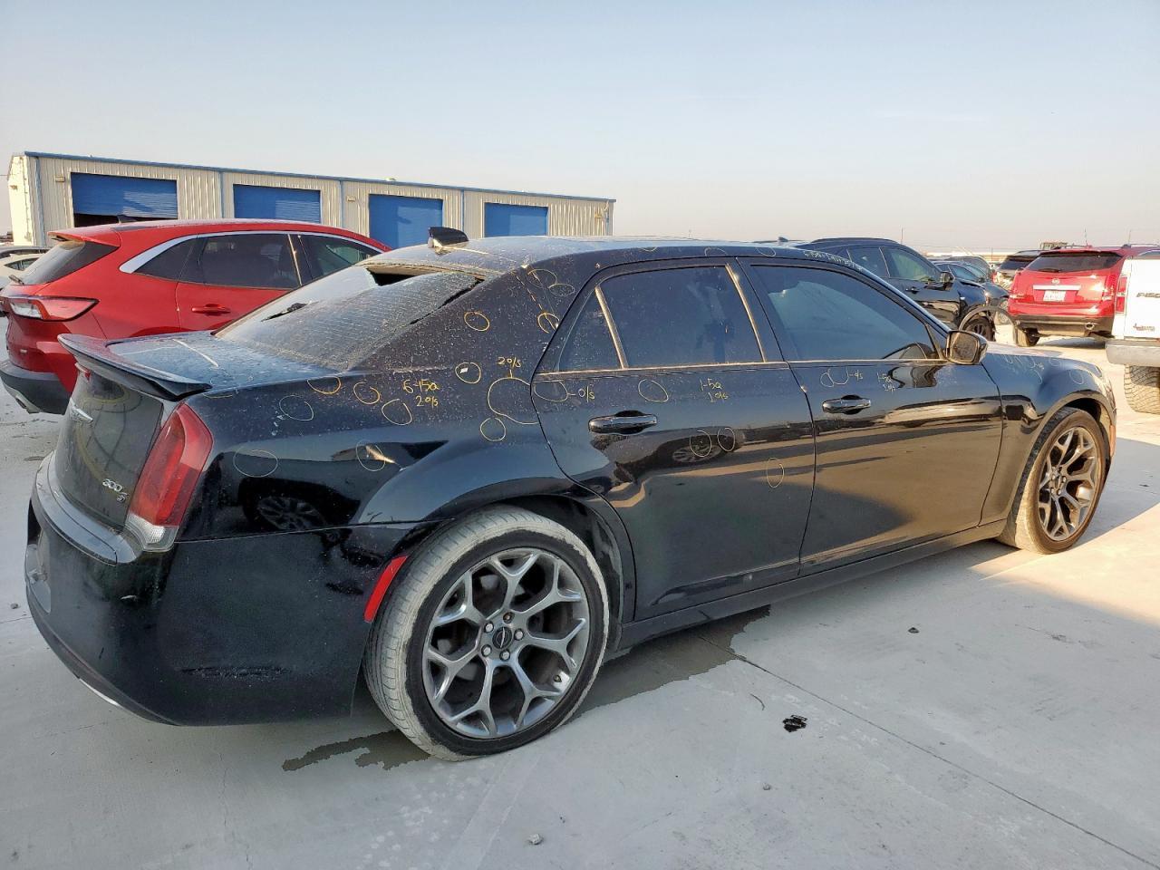 2015 Chrysler 300 S - Фото 3