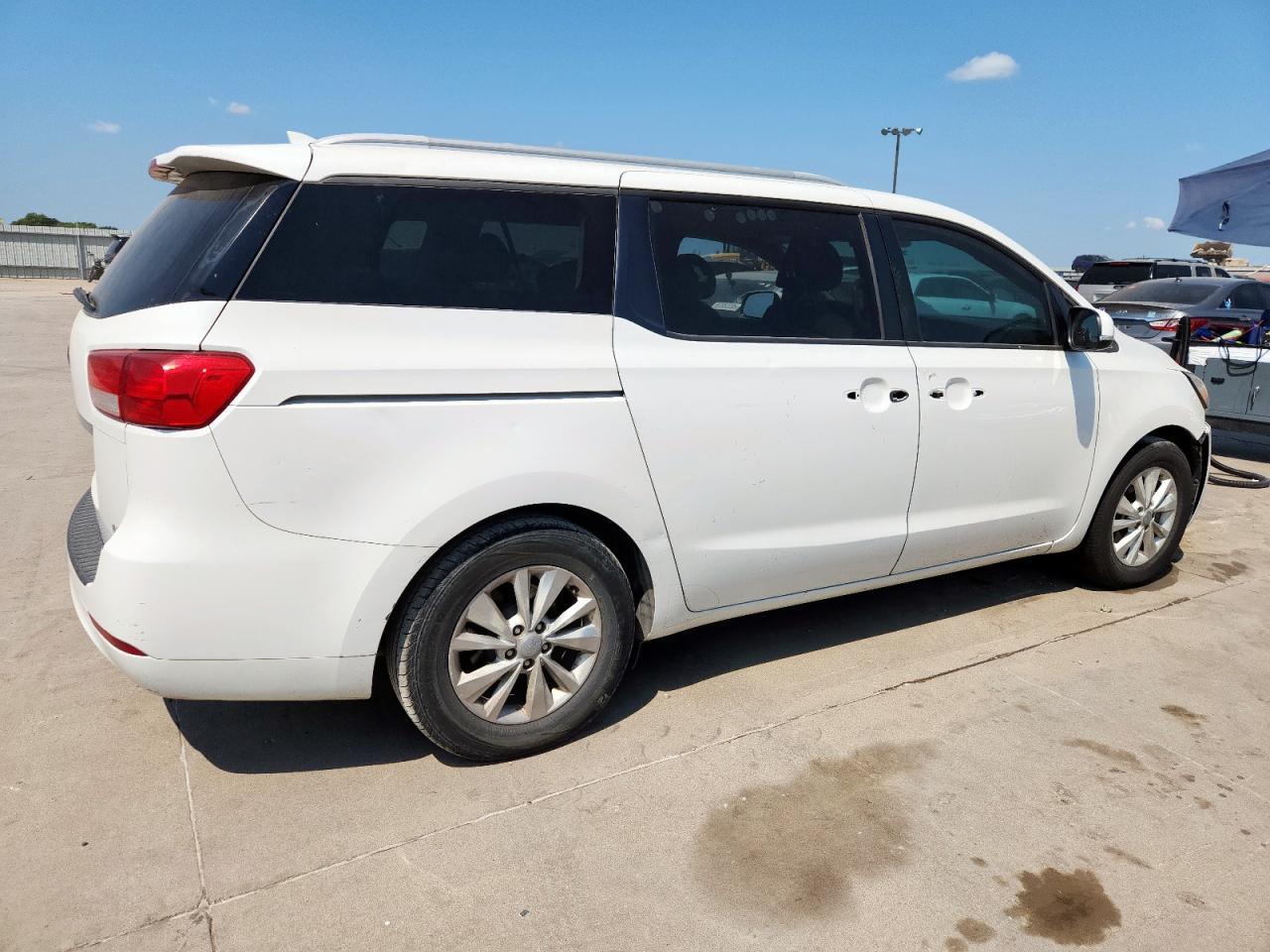 2015 Kia Sedona Lx - Фото 3