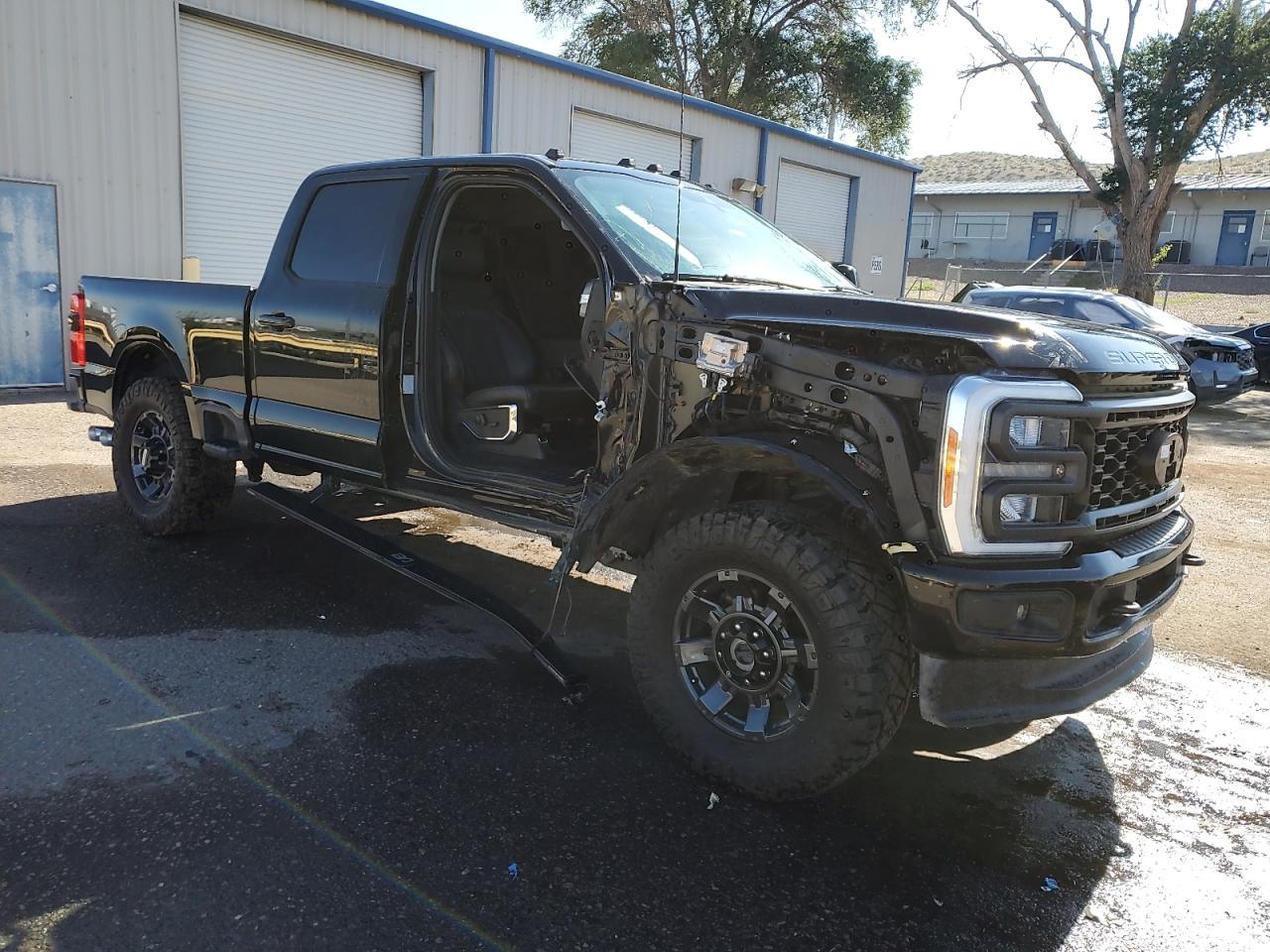 2023 Ford F250 Super Duty - Фото 4
