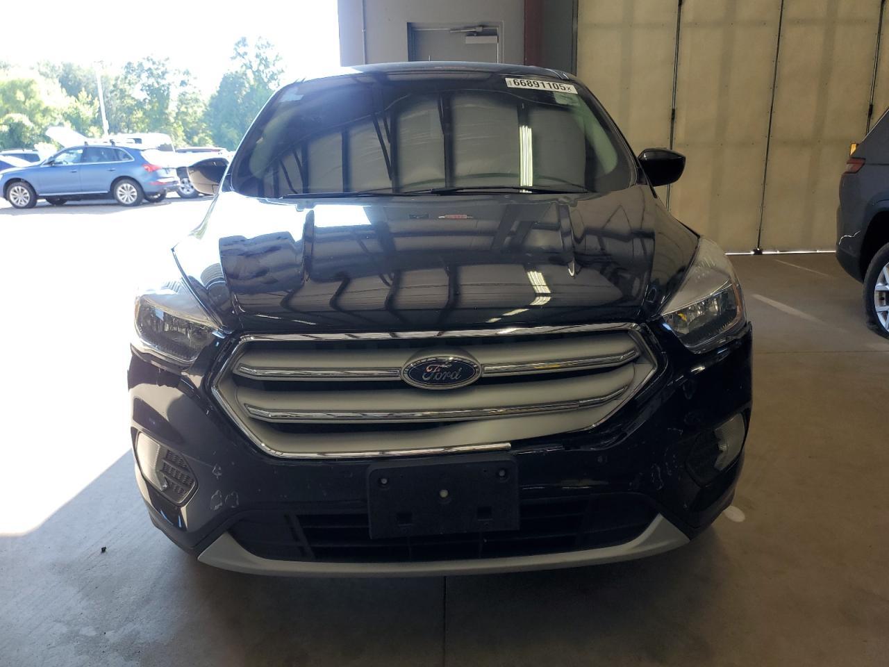 2017 Ford Escape Se - Фото 5
