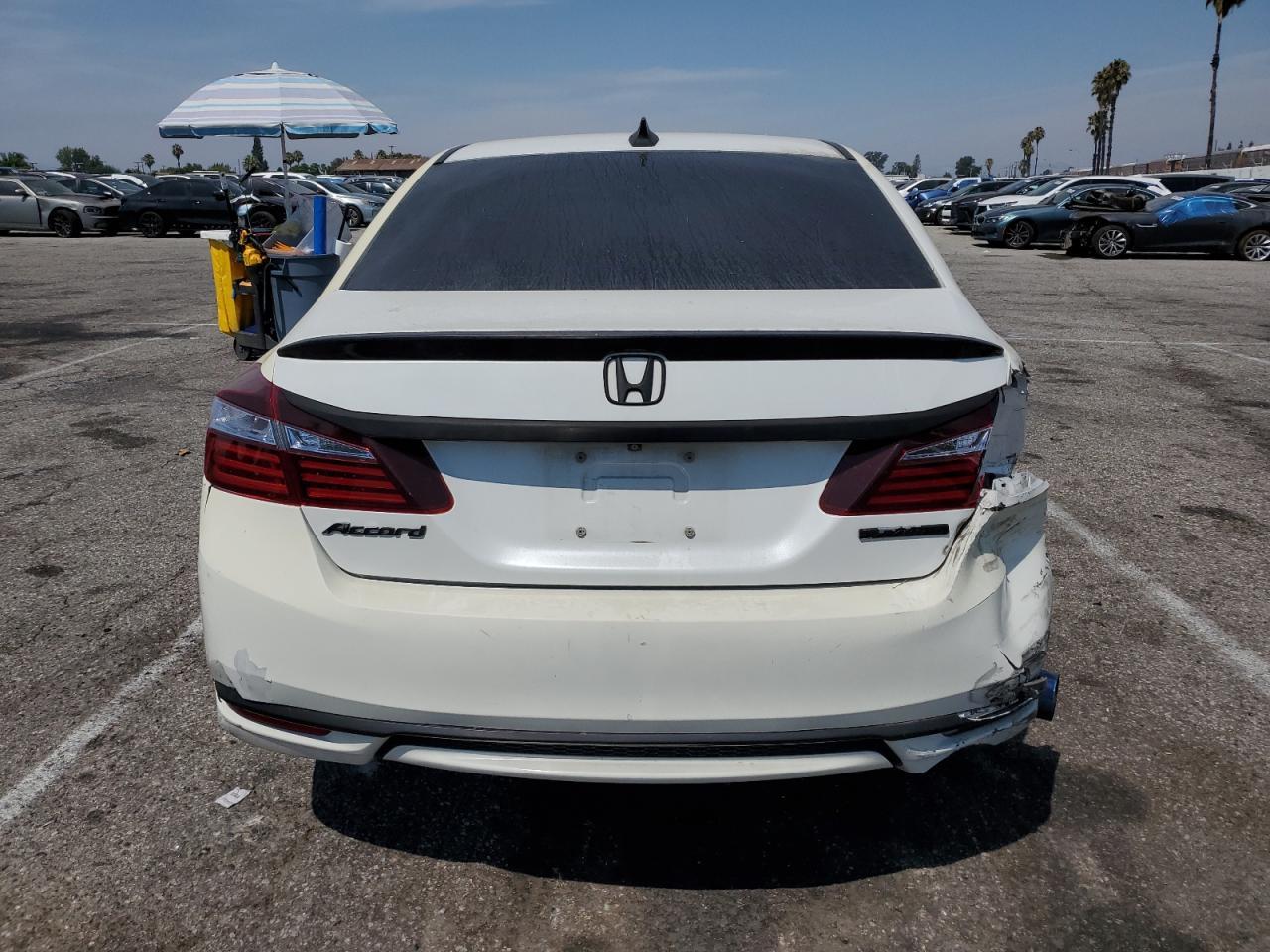 2017 Honda Accord Hybrid - Фото 6