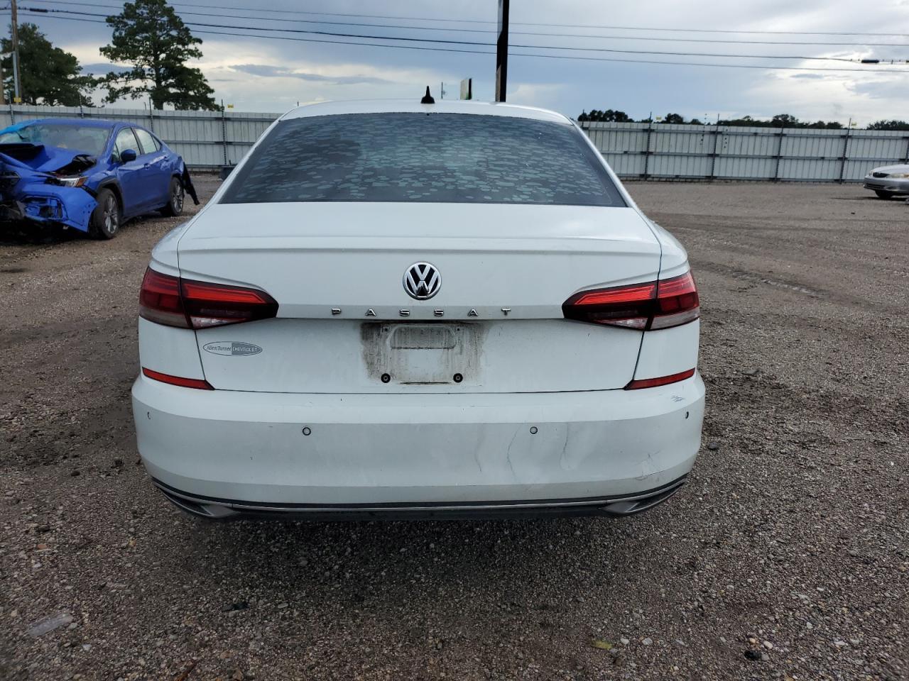 2022 Volkswagen Passat Limited Edition - Фото 6