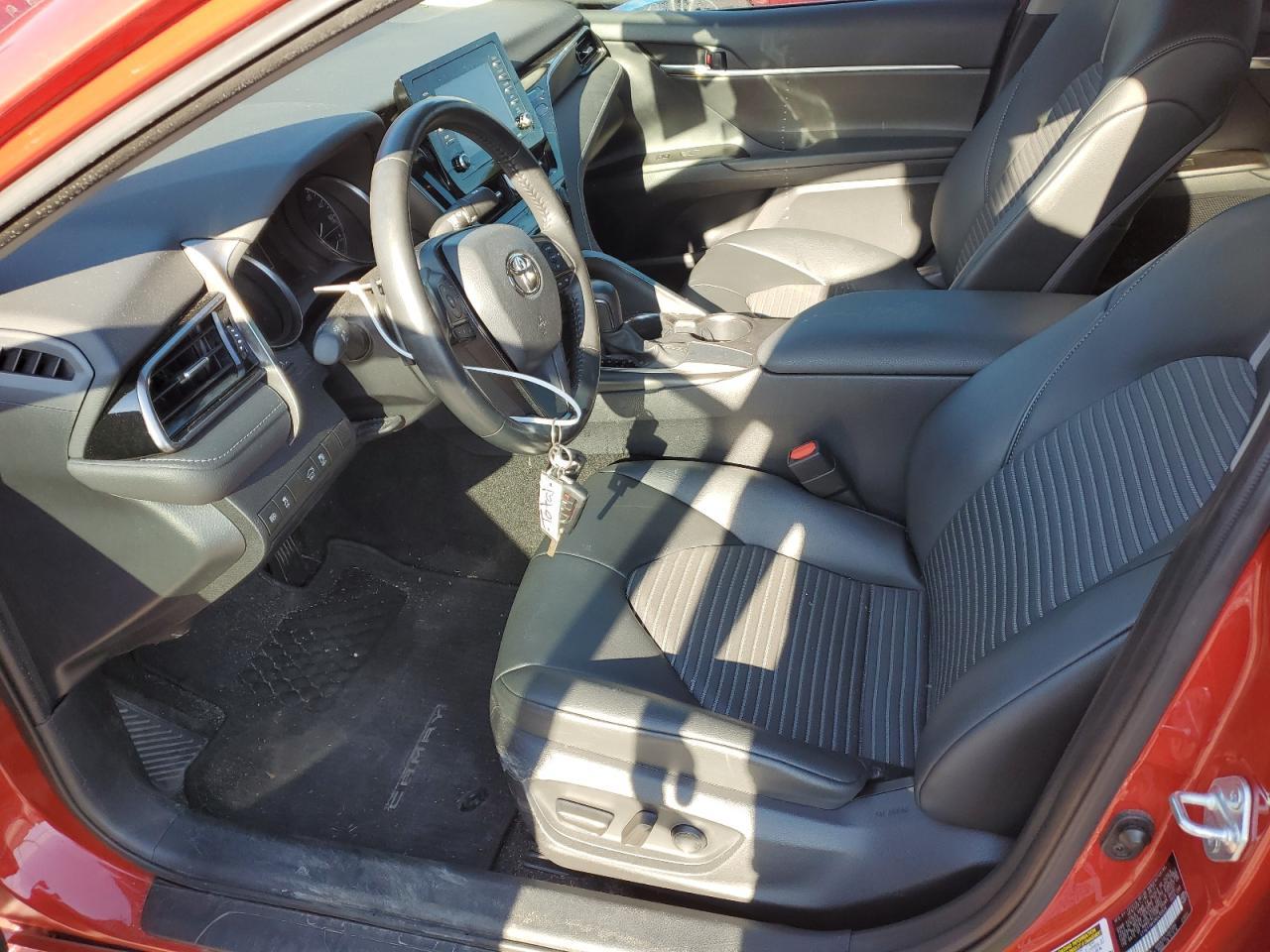 2021 Toyota Camry Se - Фото 7