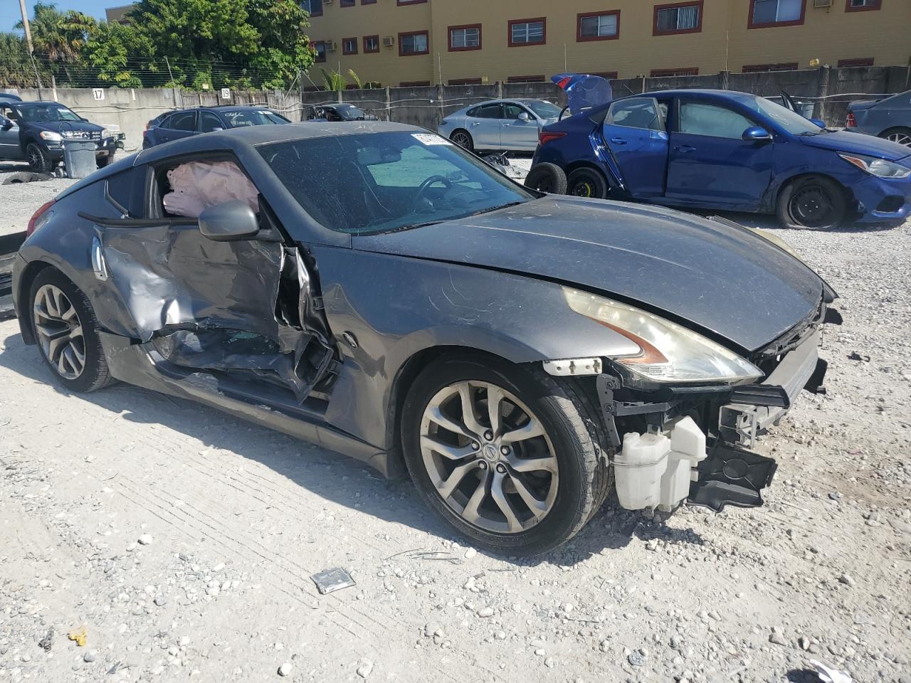 2014 Nissan 370Z Base - Image 4