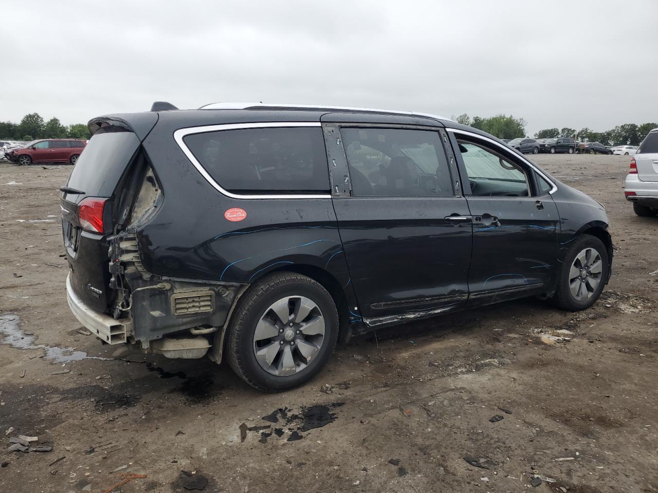 2018 Chrysler Pacifica Hybrid Limited - Фото 3