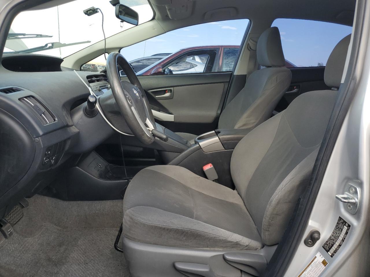 2012 Toyota Prius - Image 7