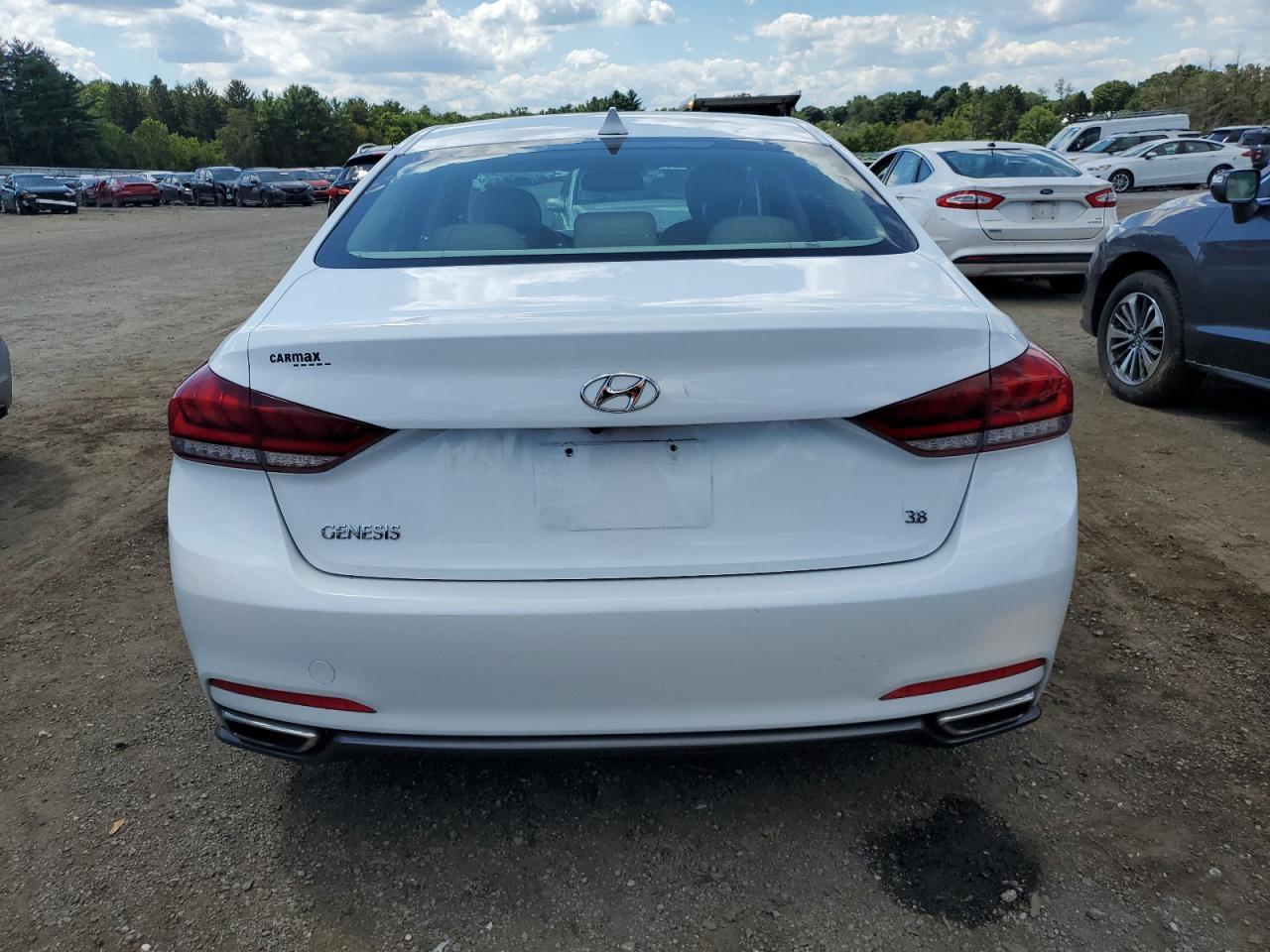 2016 Hyundai Genesis 3.8L - Фото 6