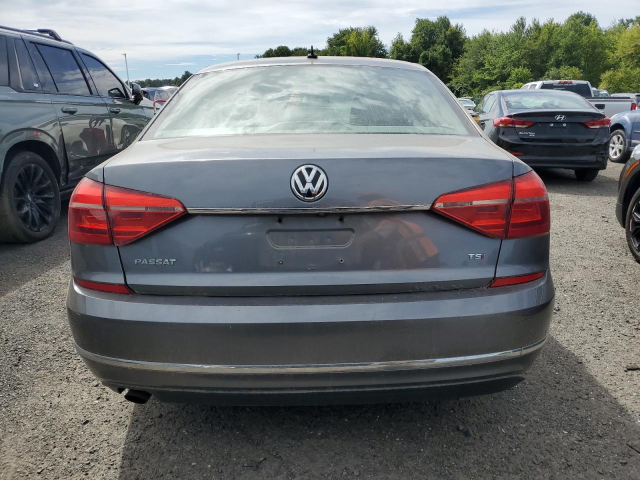 2016 Volkswagen Passat S - Image 6