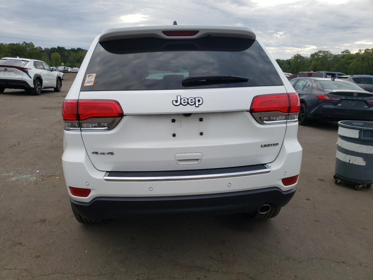 2017 Jeep Grand Cherokee Limited - Image 6