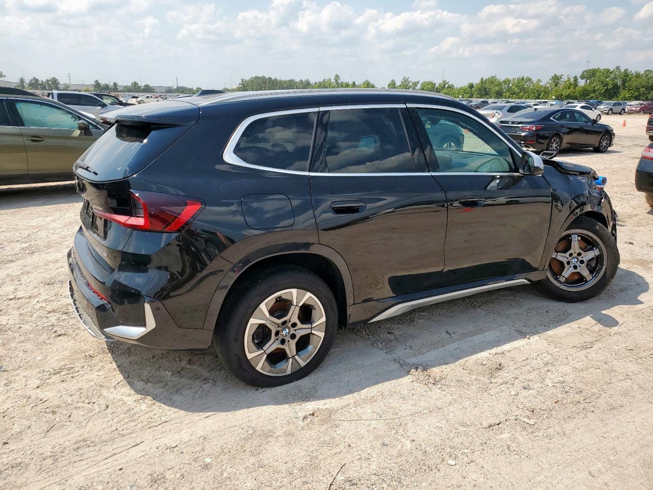 2024 BMW X1 xDrive28I - Фото 3