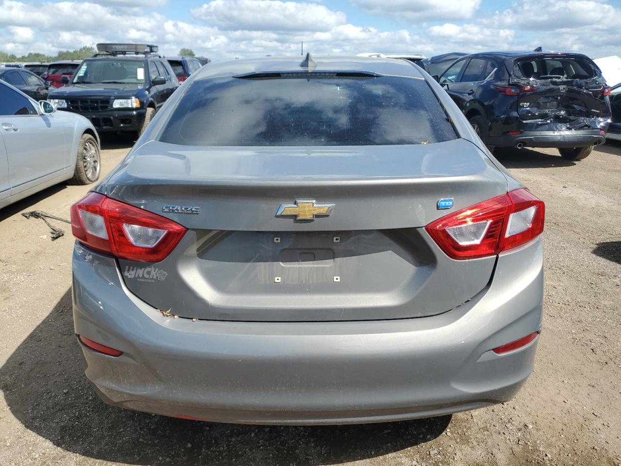 2017 Chevrolet Cruze Lt - Image 6