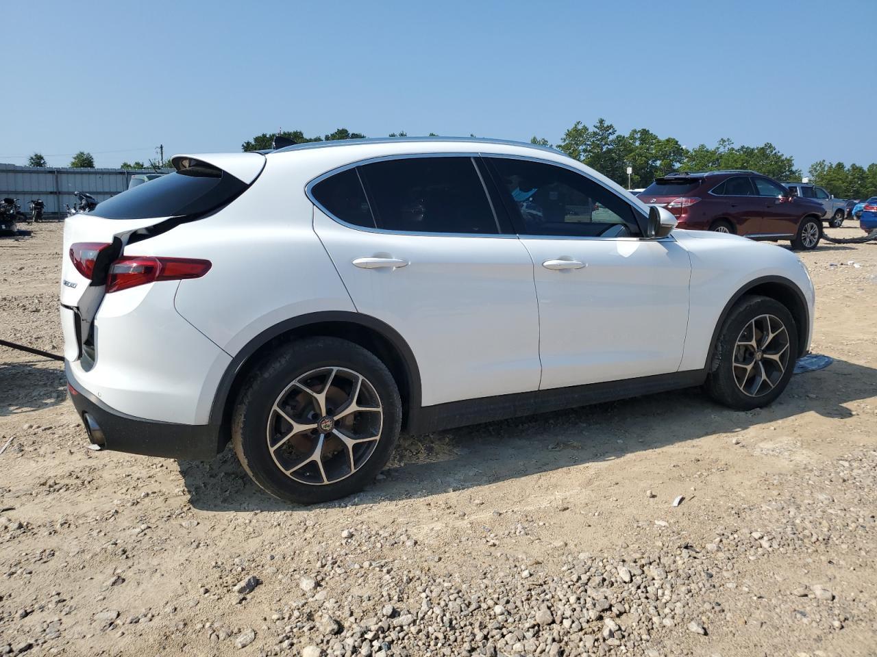 2018 Alfa Romeo Stelvio Ti - Фото 3