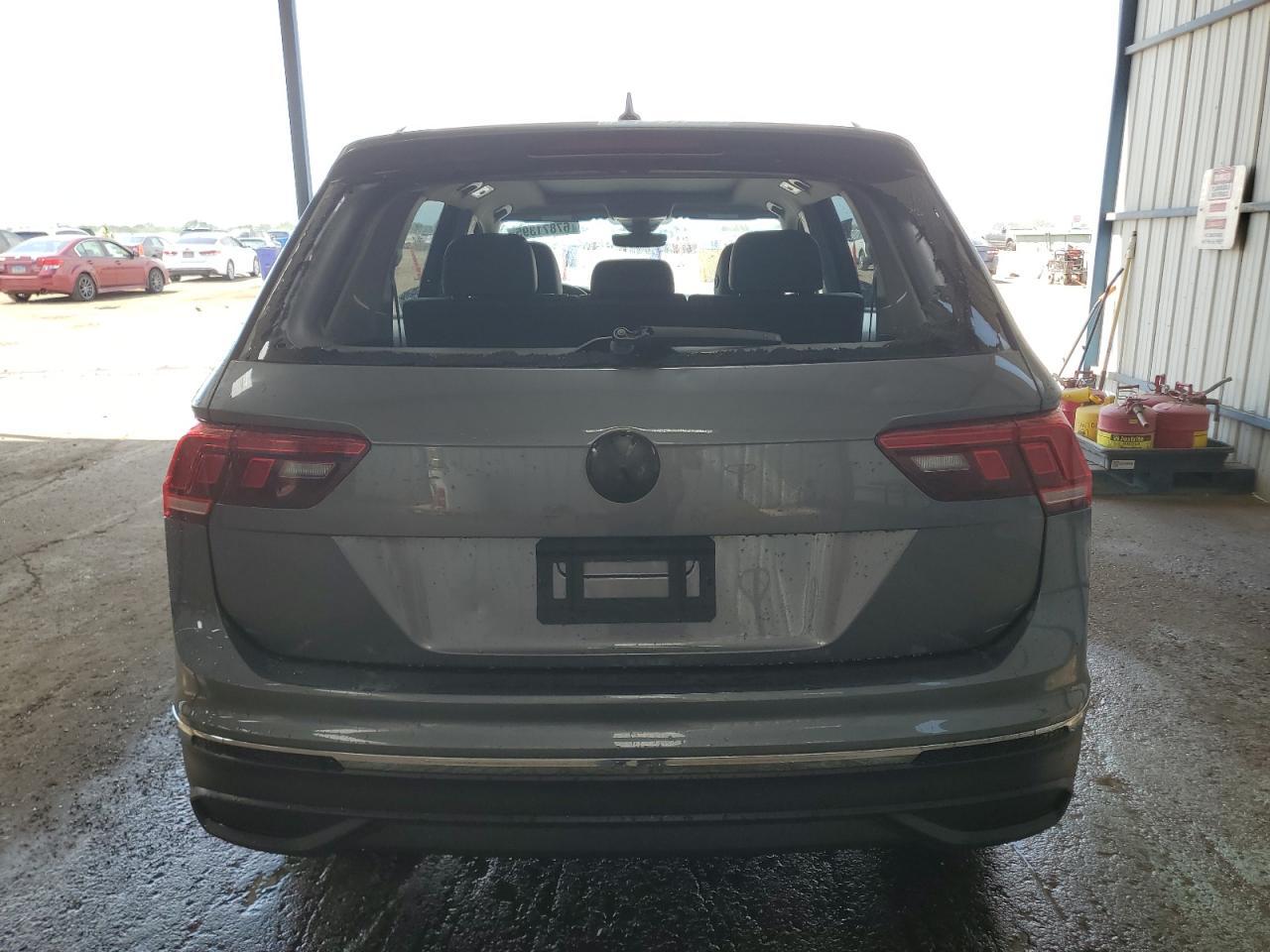 2022 Volkswagen Tiguan Se - Image 6