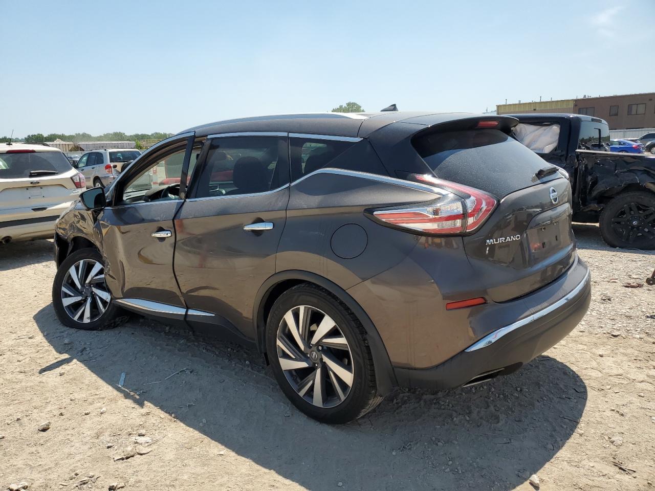 2016 Nissan Murano S - Image 2