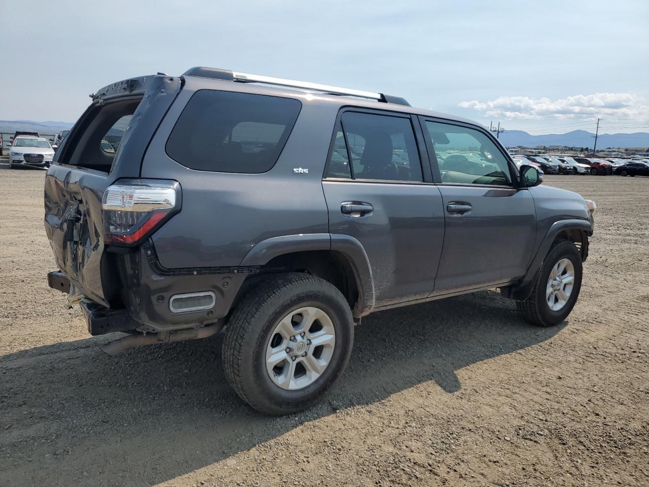 2020 Toyota 4Runner Sr5/Sr5 Premium - Image 3