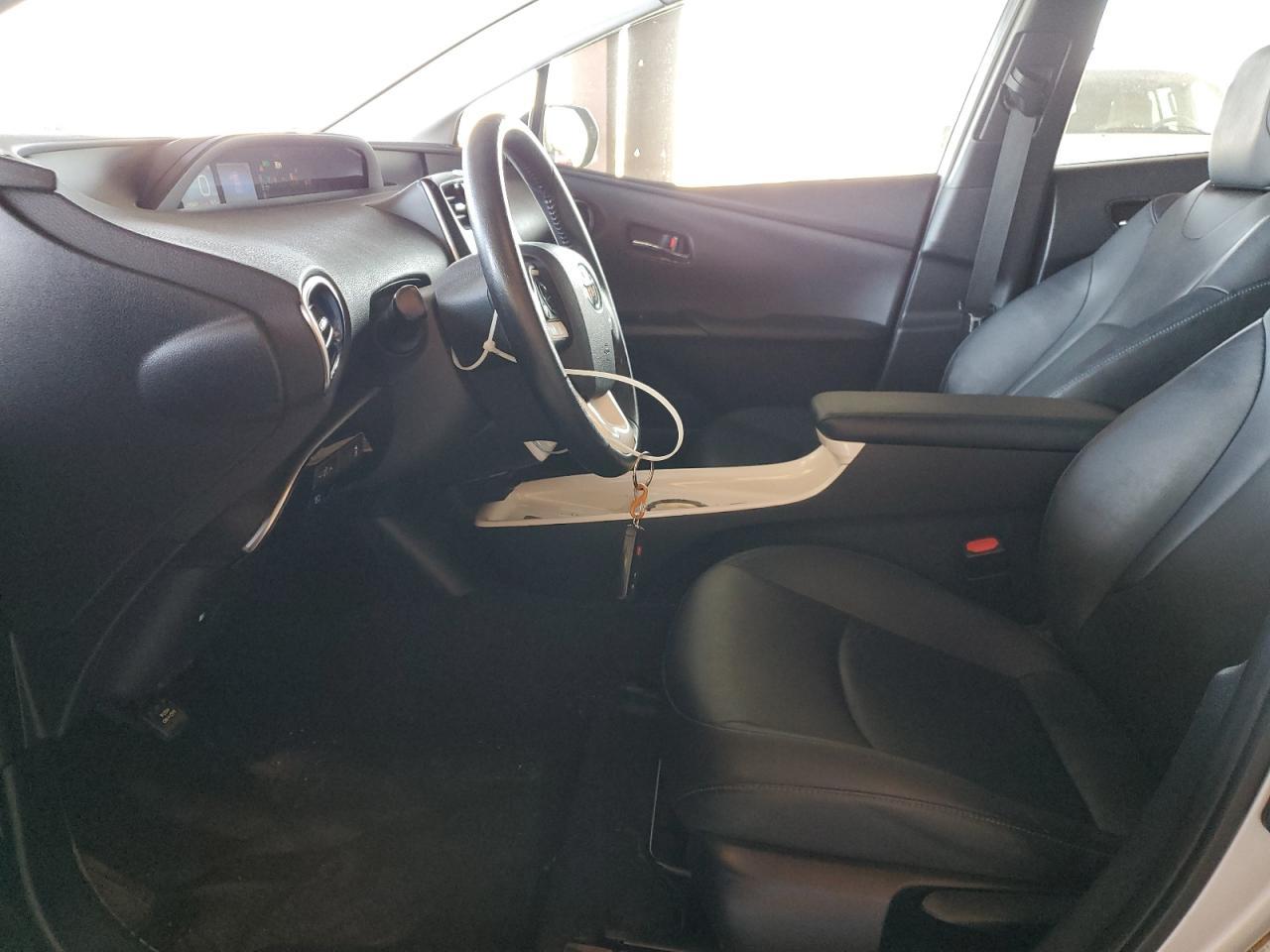 2016 Toyota Prius - Фото 7