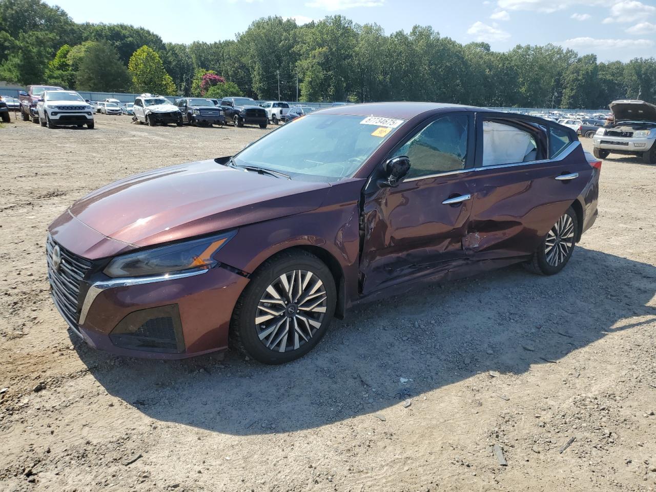 2024 Nissan Altima Sv