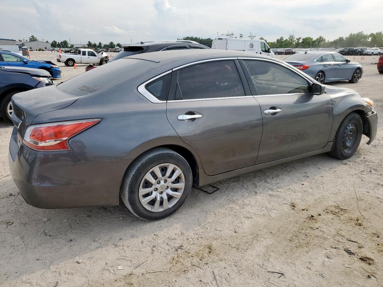 2014 Nissan Altima - Фото 3