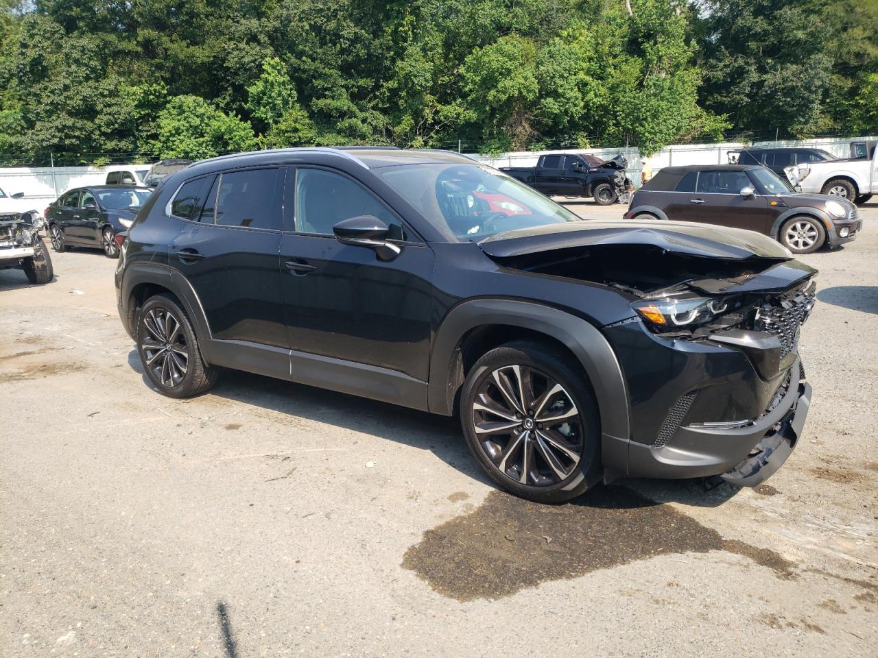 2025 Mazda Cx-50 Premium Plus - Image 4