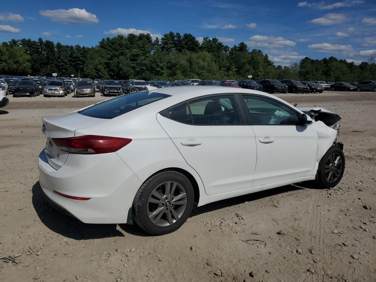 2018 Hyundai Elantra Sel - Image 3