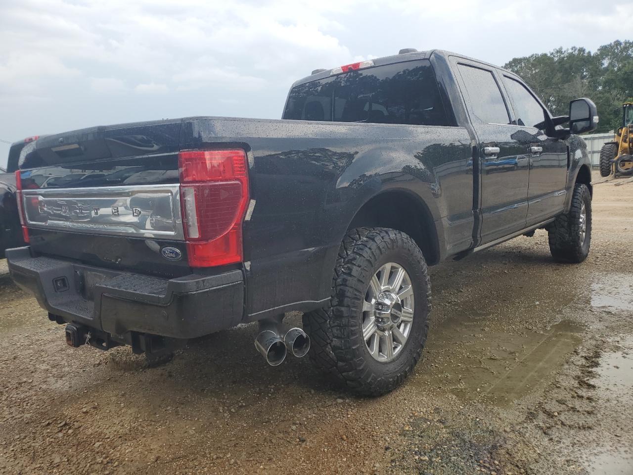 2022 Ford F350 Super Duty - Фото 3