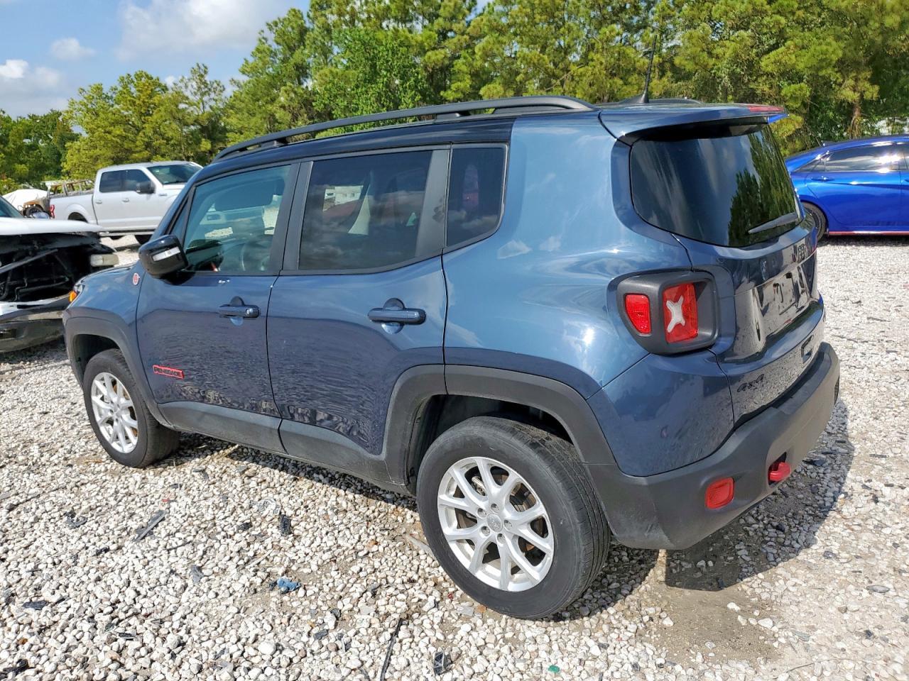 2023 Jeep Renegade Trailhawk - Image 2