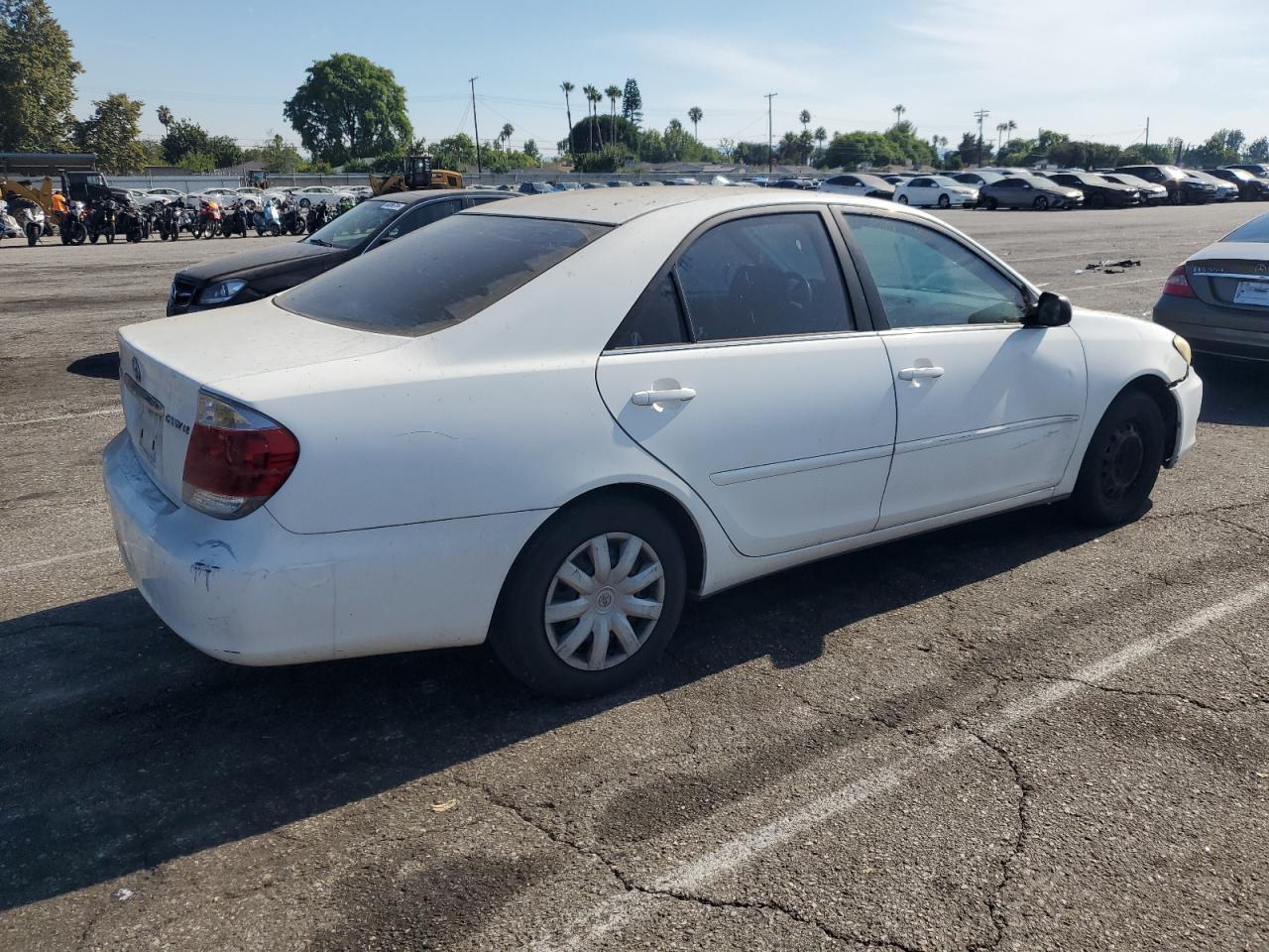 2006 Toyota Camry Le - Фото 3