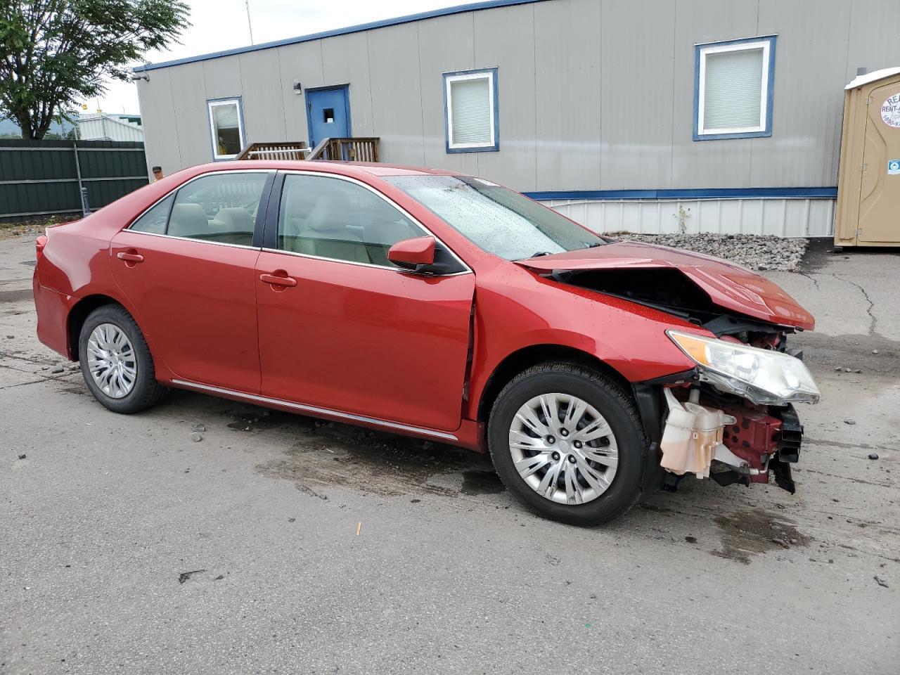 2013 Toyota Camry L - Фото 4