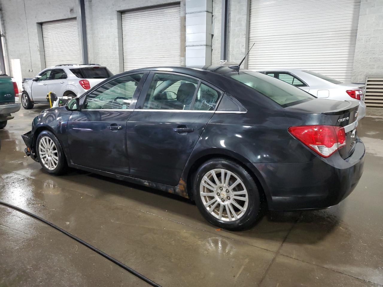 2011 Chevrolet Cruze Eco - Фото 2
