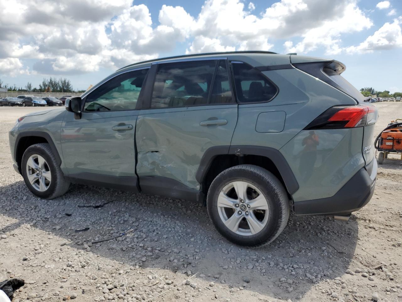 2021 Toyota Rav4 Xle - Image 2