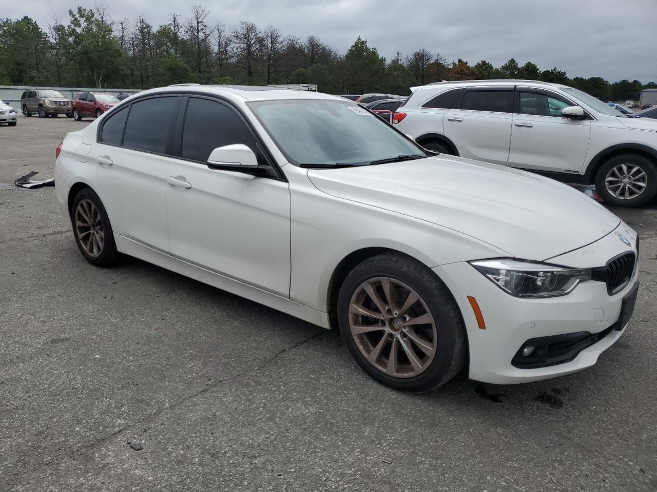 2018 BMW 320 Xi - Image 4