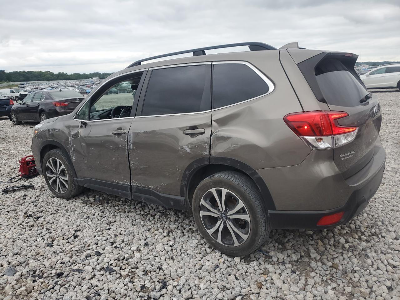 2019 Subaru Forester Limited - Фото 2